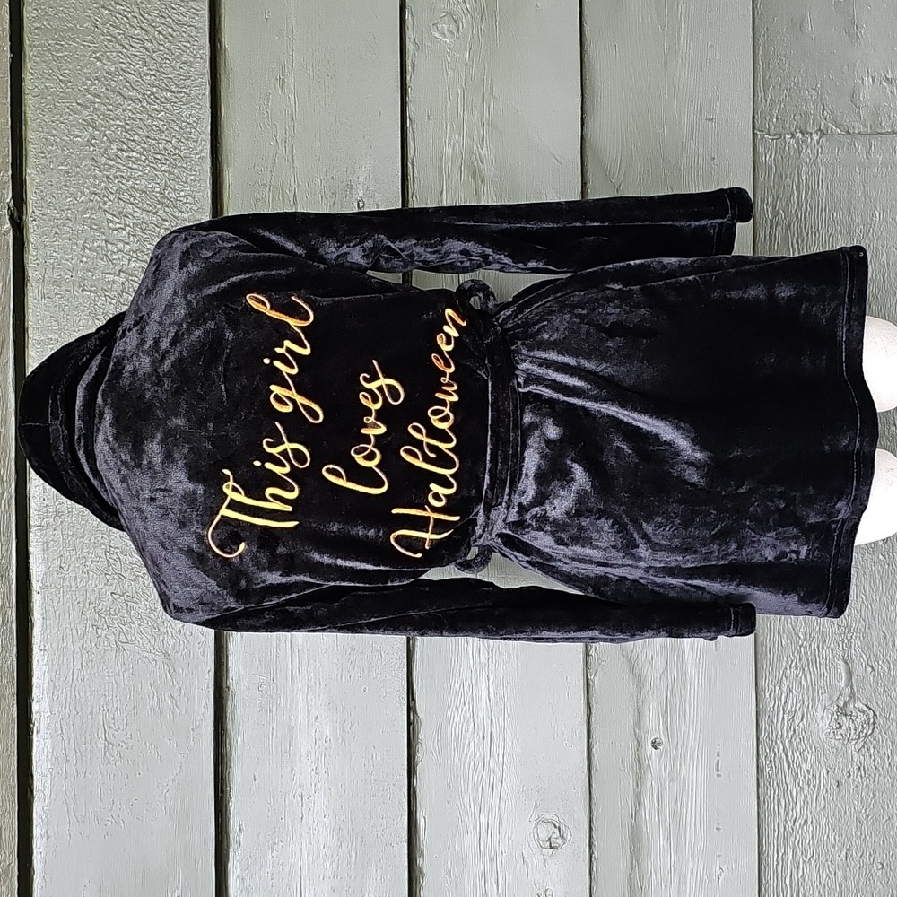 New THIS GIRL LOVES HALLOWEEN Luxurious Black Plush Robe sz L Women's
